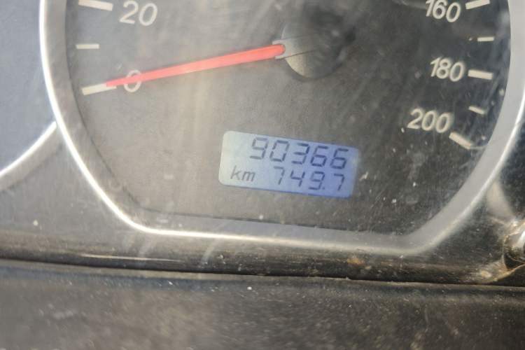 Used Wuling Hongguang 2016 1.5L Restyled S Comfort Version Odometer Close Up