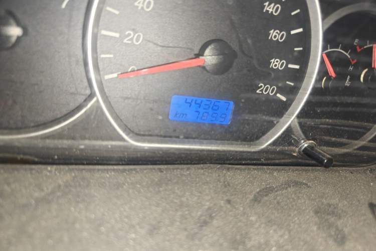 Used Wuling Hongguang 2016 1.5L Restyled S Comfort Version Odometer Close Up