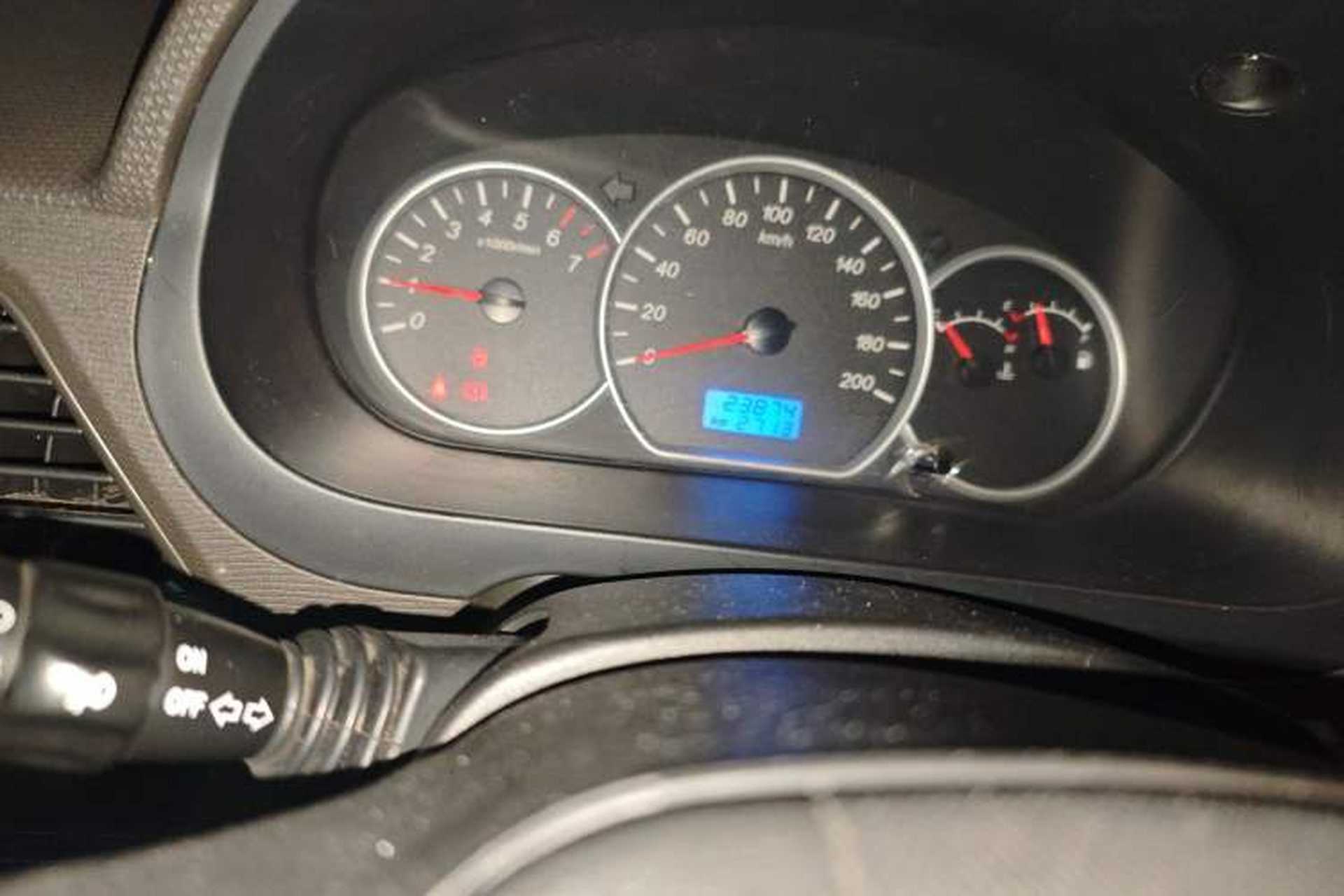 Used Wuling Hongguang 2016 1.5L Restyled S Comfort Version Odometer Close Up