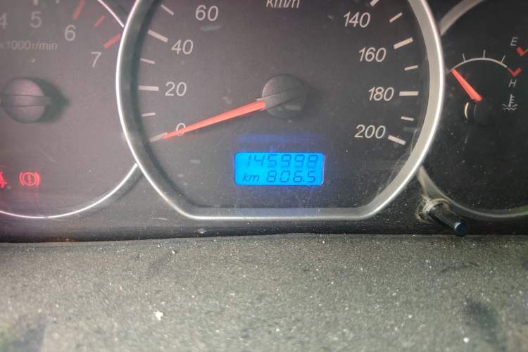 Used Wuling Hongguang 2016 1.5L S Comfort Version Odometer Close Up