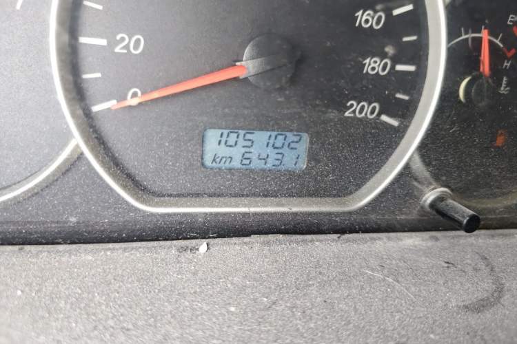 Used Wuling Hongguang 2016 1.5L Restyled S Comfort Version Odometer Close Up