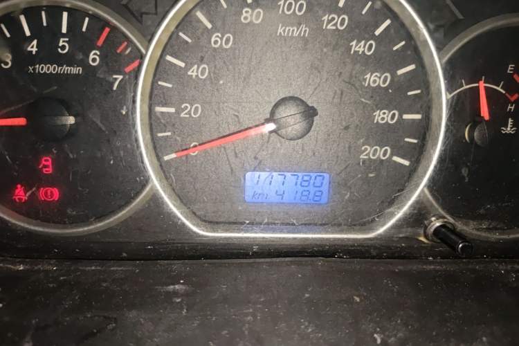 Used Wuling Hongguang 2016 1.5L Restyled S Comfort Version Odometer Close Up