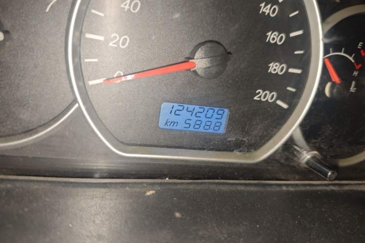Used Wuling Hongguang 2016 1.5L Restyled S Comfort Version Odometer Close Up