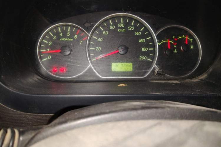 Used Wuling Hongguang 2016 1.5L S Comfort Version Odometer Close Up