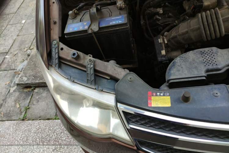 Used Wuling Hongguang 2016 1.5L S Comfort Version Right Front Headlight
