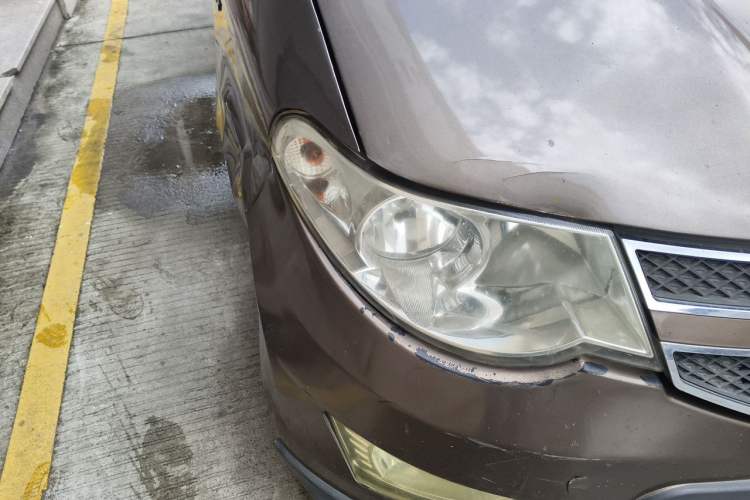Used Wuling Hongguang 2016 1.5L S Comfort Version Right Front Headlight