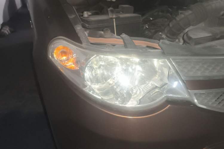 Used Wuling Hongguang 2016 1.5L S Comfort Version Right Front Headlight