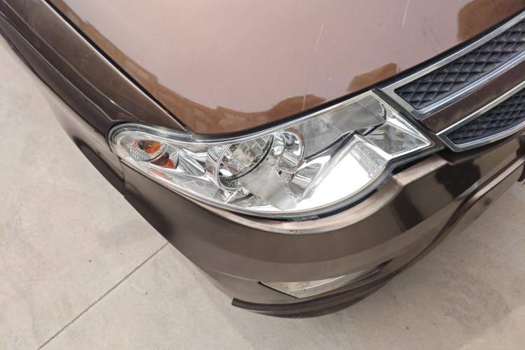 Used Wuling Hongguang 2016 1.5L Restyled S Comfort Version Right Front Headlight