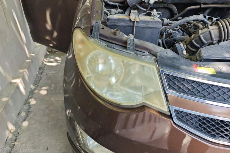 Used Wuling Hongguang 2016 1.5L Restyled S Comfort Version Right Front Headlight