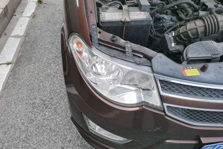 Used Wuling Hongguang 2016 1.5L Restyled S Comfort Version Right Front Headlight