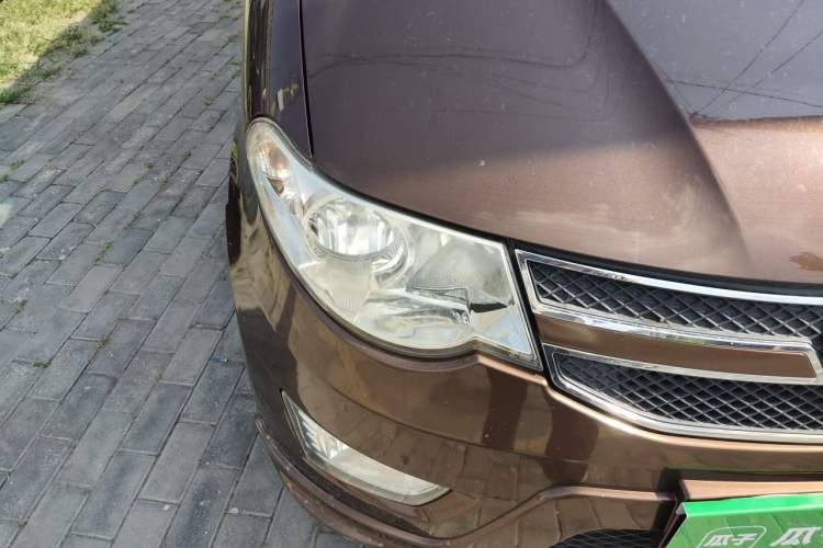 Used Wuling Hongguang 2016 1.5L S Comfort Version Right Front Headlight