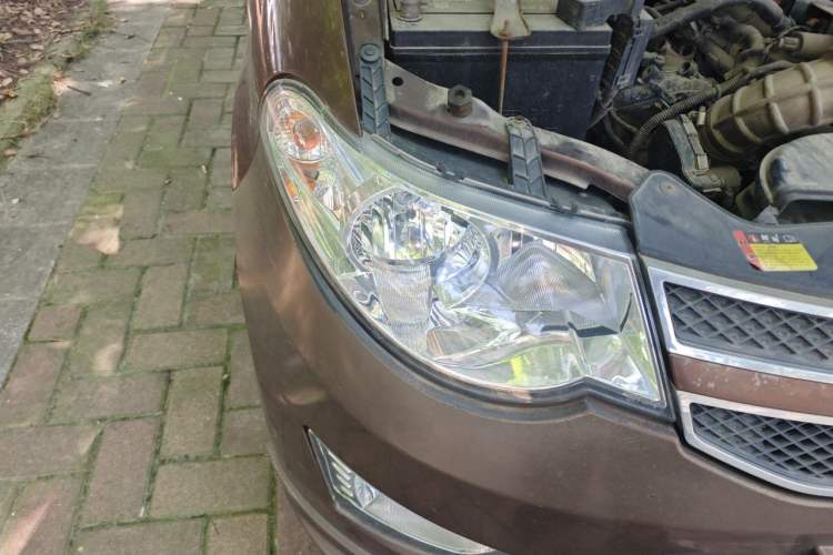 Used Wuling Hongguang 2016 1.5L Restyled S Comfort Version Right Front Headlight
