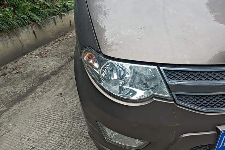 Used Wuling Hongguang 2016 1.5L Restyled S Comfort Version Right Front Headlight