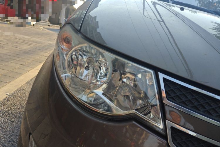 Used Wuling Hongguang 2016 1.5L S Comfort Version Right Front Headlight
