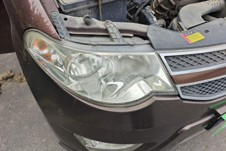 Used Wuling Hongguang 2016 1.5L Restyled S Comfort Version Right Front Headlight