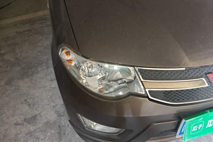 Used Wuling Hongguang 2016 1.5L Restyled S Comfort Version Right Front Headlight