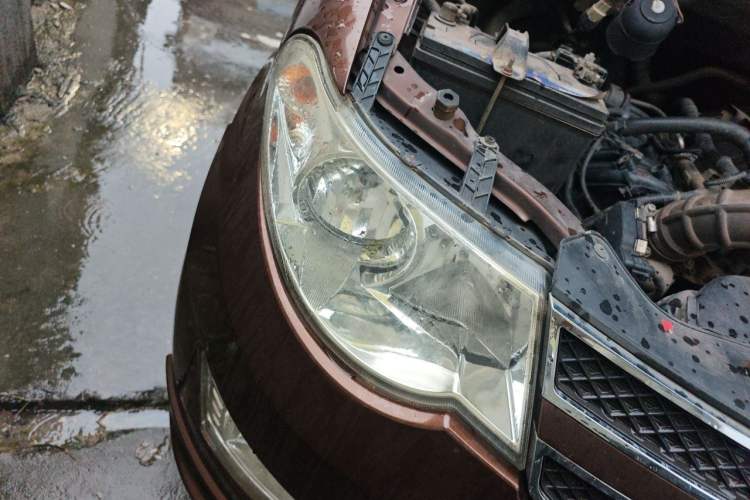 Used Wuling Hongguang 2016 1.5L S Comfort Version Right Front Headlight
