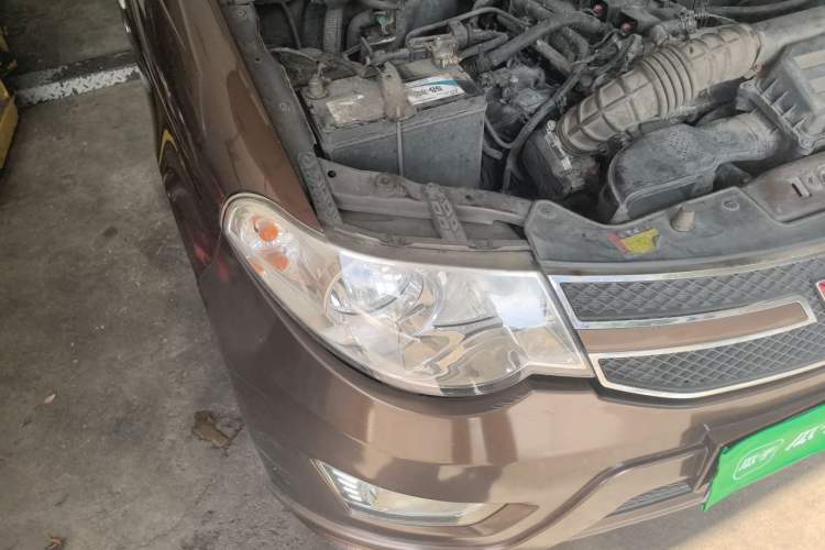 Used Wuling Hongguang 2016 1.5L Restyled S Comfort Version Right Front Headlight