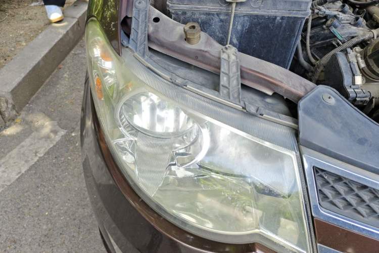Used Wuling Hongguang 2016 1.5L Restyled S Comfort Version Right Front Headlight