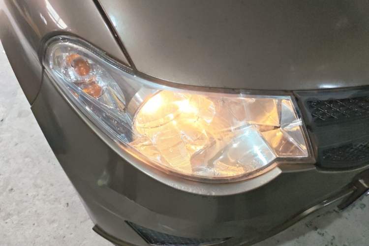 Used Wuling Hongguang 2016 1.5L S Comfort Version Right Front Headlight
