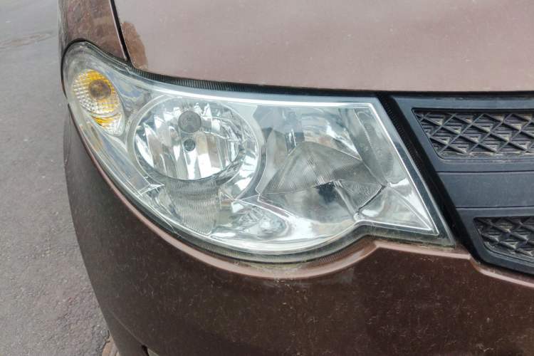 Used Wuling Hongguang 2016 1.5L Restyled S Comfort Version Right Front Headlight