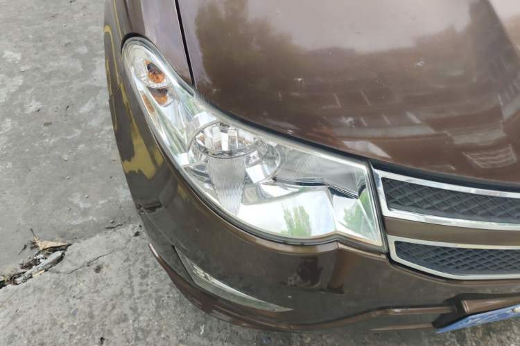 Used Wuling Hongguang 2016 1.5L Restyled S Comfort Version Right Front Headlight