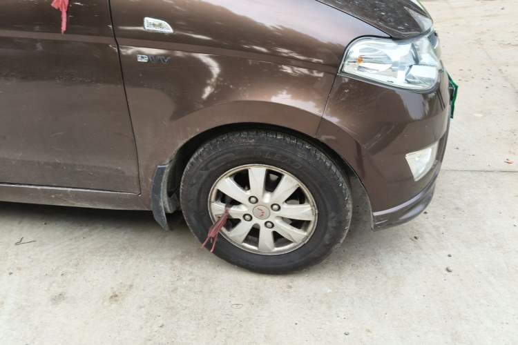 Used Wuling Hongguang 2016 1.5L Restyled S Comfort Version Right Front Wheel Hub