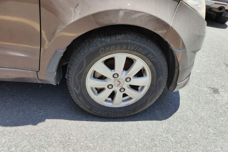 Used Wuling Hongguang 2016 1.5L Restyled S Comfort Version Right Front Wheel Hub