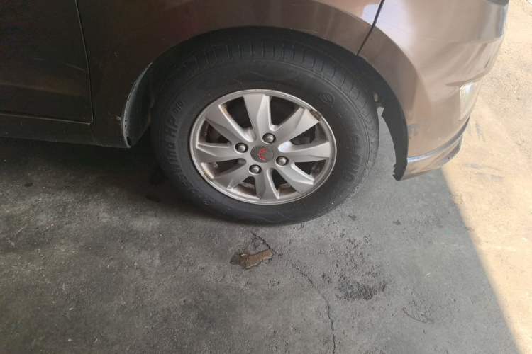 Used Wuling Hongguang 2016 1.5L Restyled S Comfort Version Right Front Wheel Hub