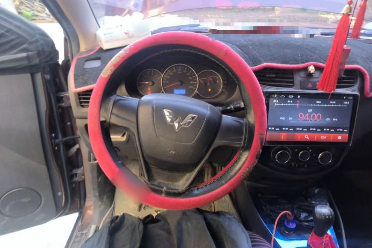 Used Wuling Hongguang 2016 1.5L Restyled S Comfort Version Steering Wheel