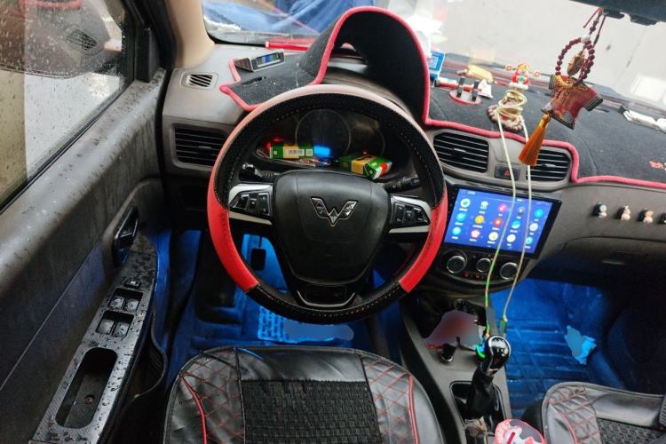 Used Wuling Hongguang 2016 1.5L S Comfort Version Steering Wheel
