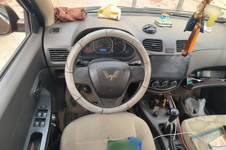 Used Wuling Hongguang 2016 1.5L Restyled S Comfort Version Steering Wheel