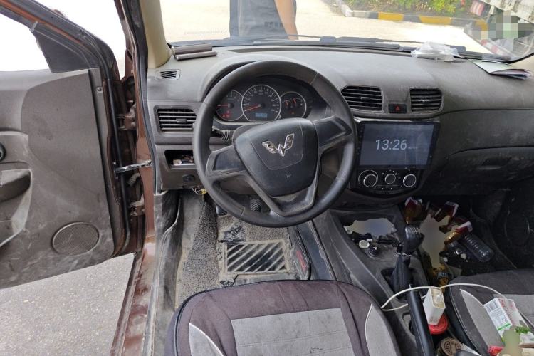 Used Wuling Hongguang 2016 1.5L Restyled S Comfort Version Steering Wheel