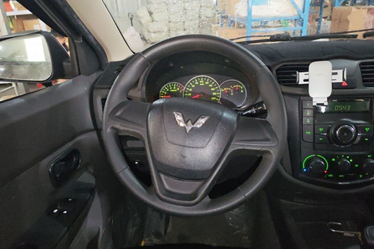 Used Wuling Hongguang 2016 1.5L S Comfort Version Steering Wheel