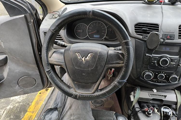 Used Wuling Hongguang 2016 1.5L Restyled S Comfort Version Steering Wheel