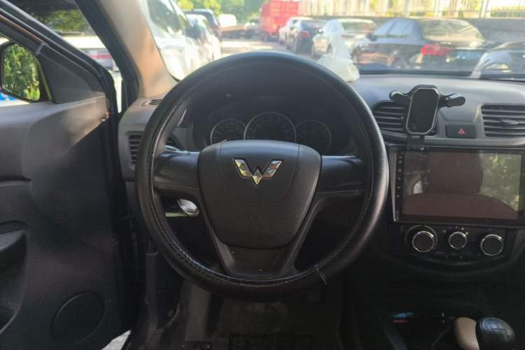 Used Wuling Hongguang 2016 1.5L Restyled S Comfort Version Steering Wheel