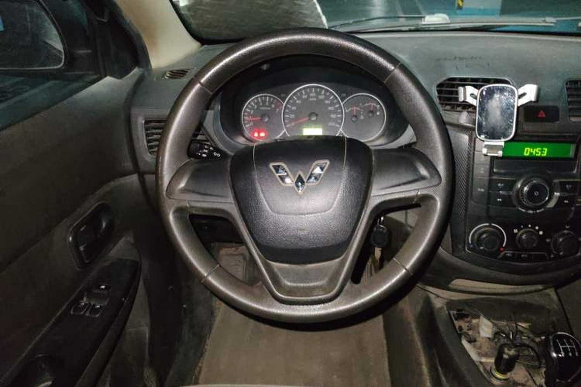 Used Wuling Hongguang 2016 1.5L S Comfort Version Steering Wheel