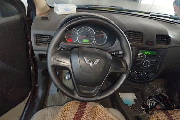 Used Wuling Hongguang 2016 1.5L Restyled S Comfort Version Steering Wheel