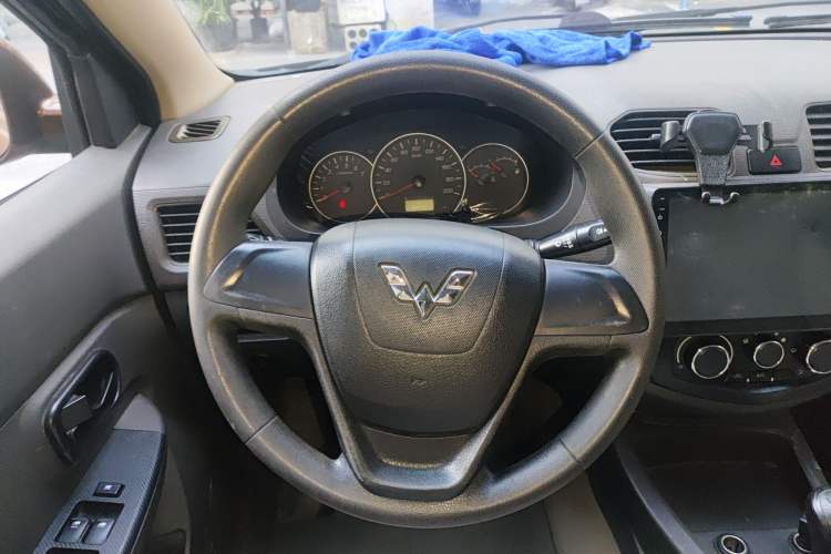 Used Wuling Hongguang 2016 1.5L Restyled S Comfort Version Steering Wheel