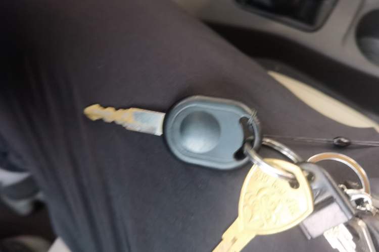 Used Wuling Hongguang 2016 1.5L S Comfort Version Vehicle Key
