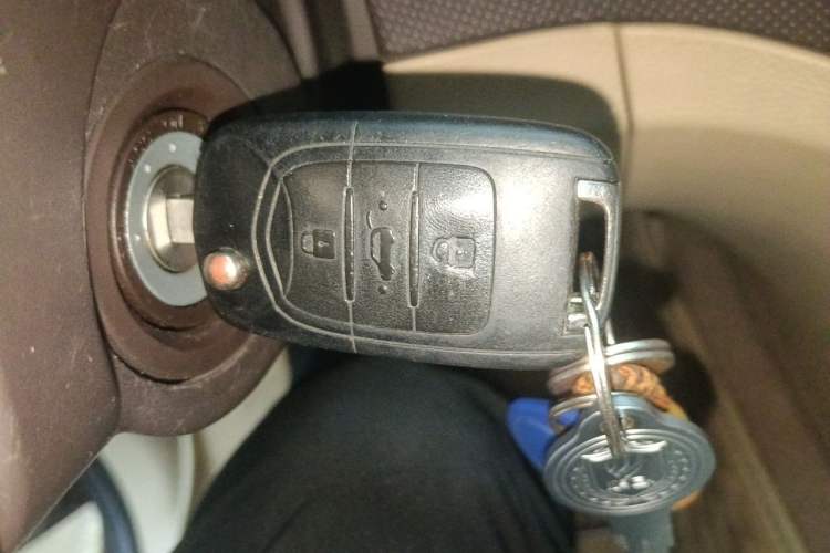 Used Wuling Hongguang 2016 1.5L S1 Deluxe Model China V-standard Vehicle Key