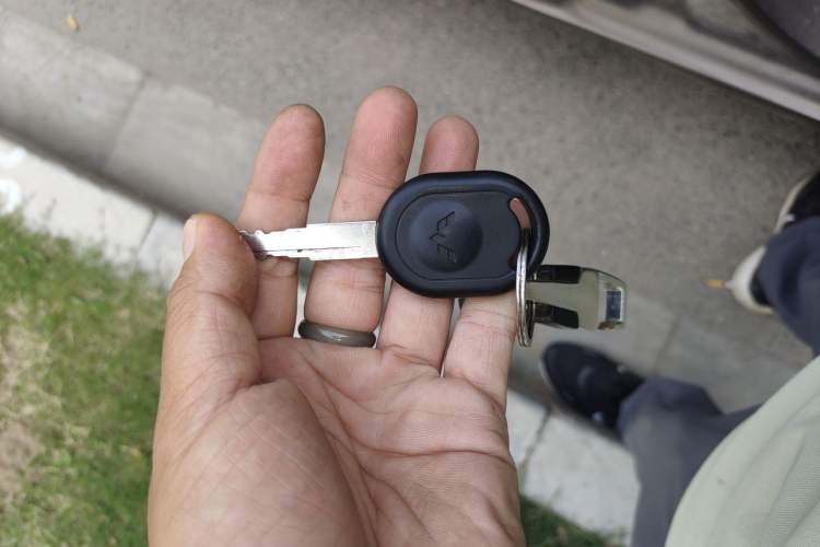 Used Wuling Hongguang 2016 1.5L S Comfort Version Vehicle Key