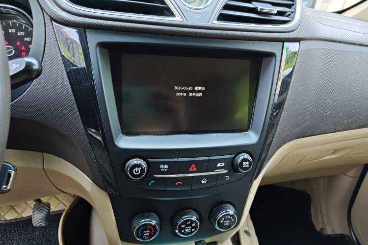 Used Wuling Hongguang 2016 1.5L S1 Deluxe Model China V-standard Audio And AC Panel