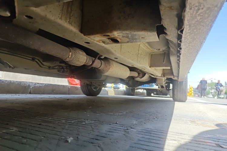 Used Wuling Hongguang 2016 1.5L S Comfort Version Chassis Front Left