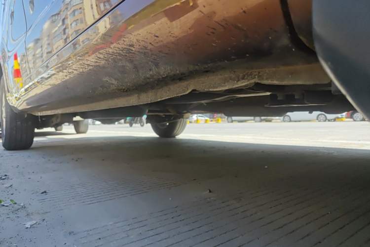 Used Wuling Hongguang 2016 1.5L S Comfort Version Chassis Front Right
