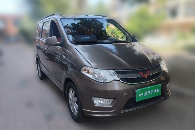 Used Wuling Hongguang 2016 1.5L S Comfort Version Front Right 45 Deg