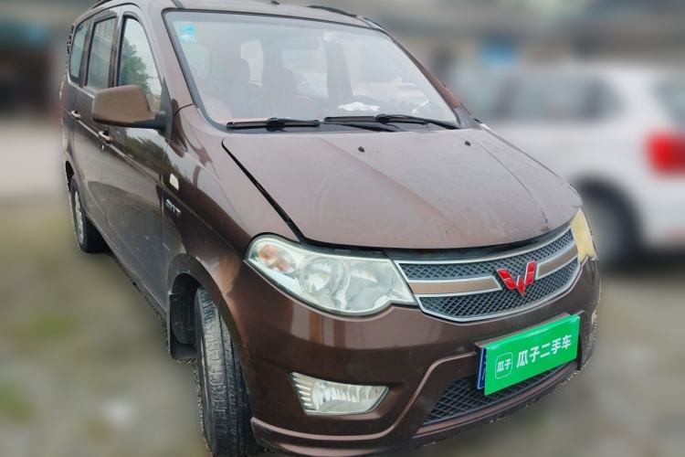 Used Wuling Hongguang 2016 1.5L Restyled S Comfort Version Front Right 45 Deg