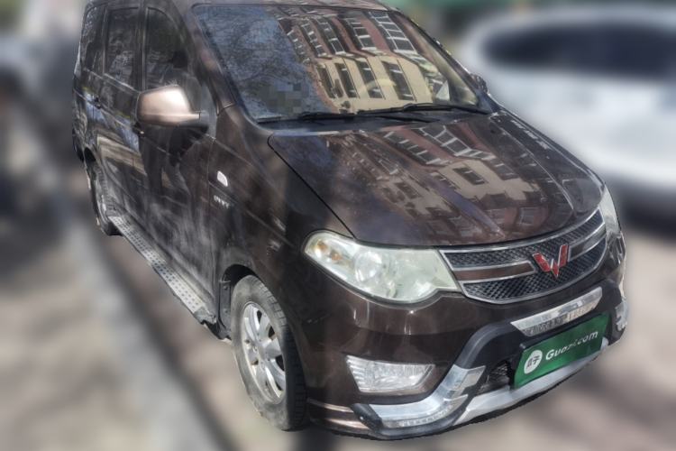 Used Wuling Hongguang 2016 1.5L Restyled S Comfort Version Front Right 45 Deg