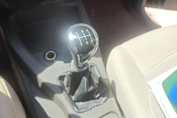 Used Wuling Hongguang 2016 1.5L S Comfort Version Gear Lever