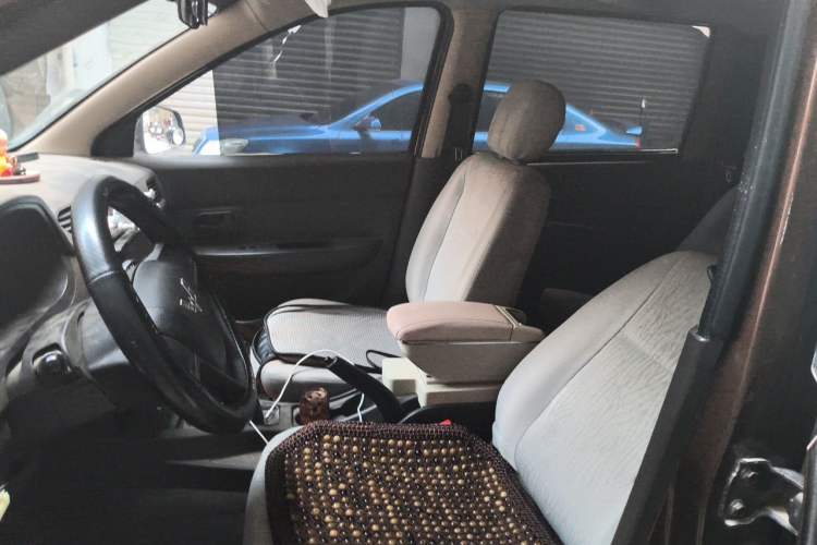 Used Wuling Hongguang 2016 1.5L Restyled S Comfort Version Left Front Seat